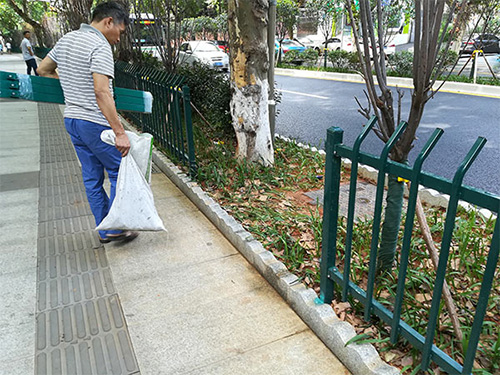 鋅鋼草坪護欄